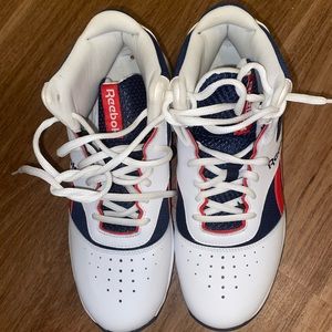 Barely used A1 Reebok men basketball sneakers